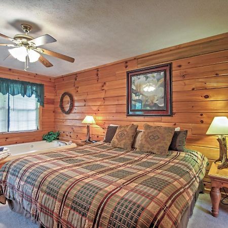סביירוויל Idyllic Cabin With Hot Tub Less Than 2 Mi To Dollywood! מראה חיצוני תמונה