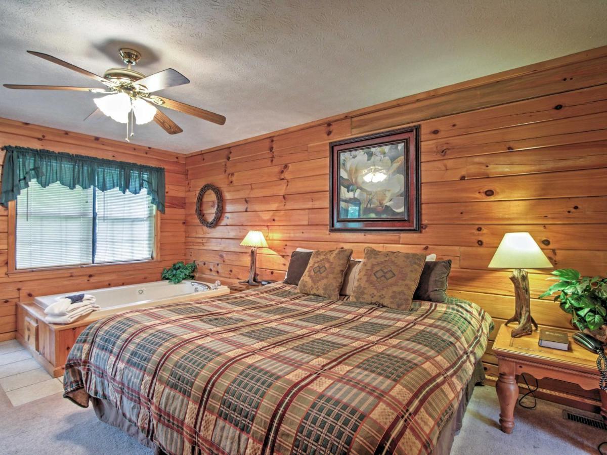 סביירוויל Idyllic Cabin With Hot Tub Less Than 2 Mi To Dollywood! מראה חיצוני תמונה
