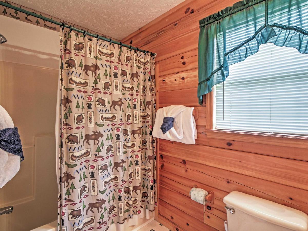 סביירוויל Idyllic Cabin With Hot Tub Less Than 2 Mi To Dollywood! מראה חיצוני תמונה