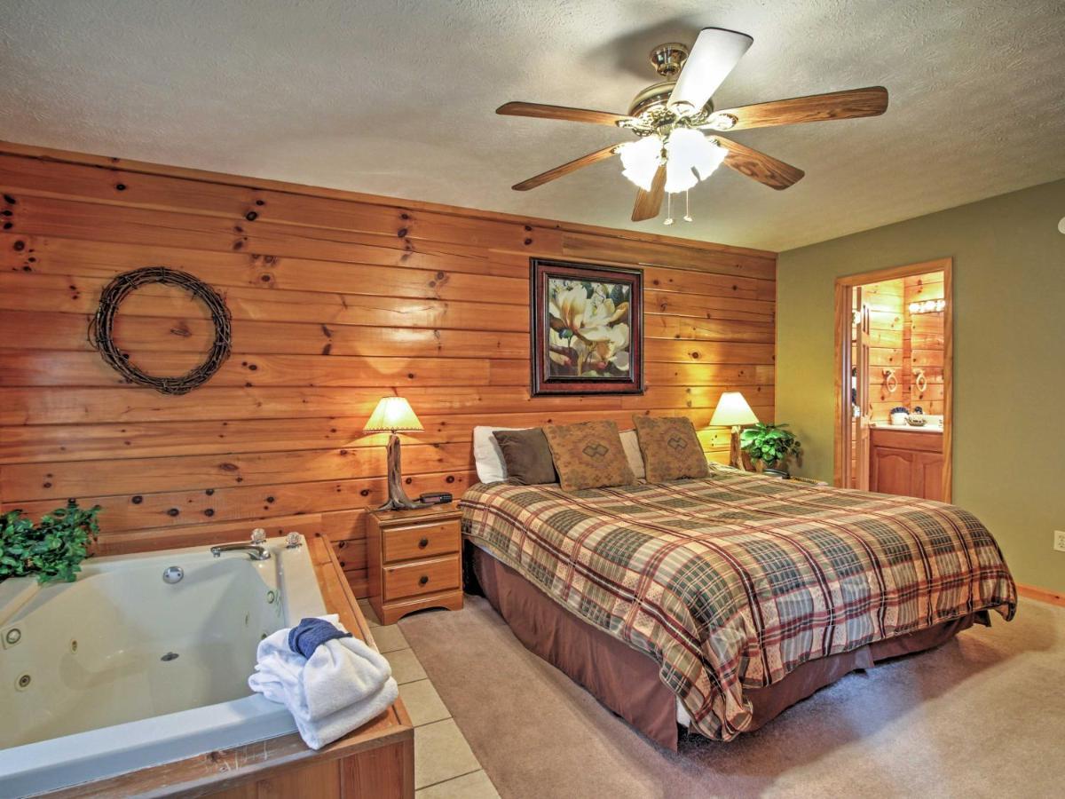 סביירוויל Idyllic Cabin With Hot Tub Less Than 2 Mi To Dollywood! מראה חיצוני תמונה
